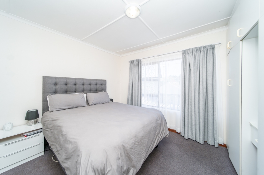 3 Bedroom Property for Sale in Bonza Bay Eastern Cape
